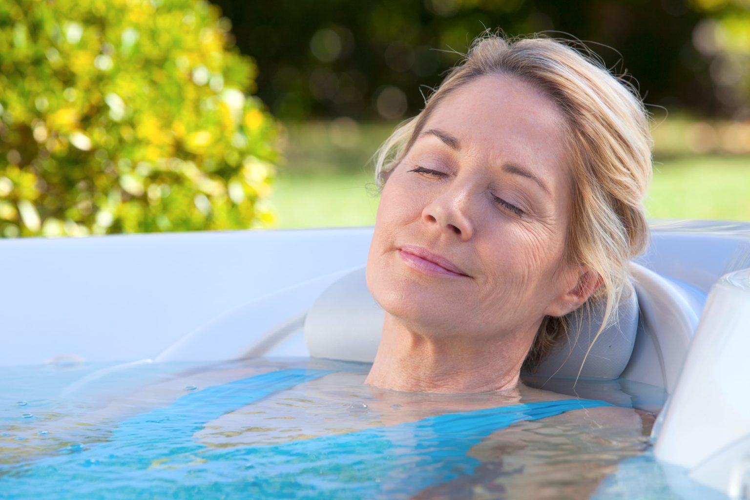 does-a-hot-tub-help-fibromyalgia-pain-hot-spring-spas